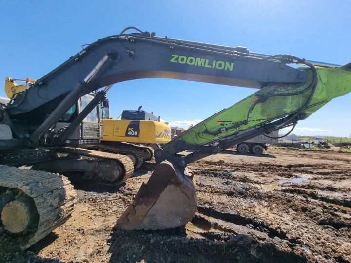 Экскаватор гусеничный ZOOMLION ZE370E, 2022, Идентификационный номер: ZMEZE245LN0001016, принадлежащий Продавцу на праве собственности, что подтверждается Договором купли-продажи № ОВ/Ф-145729-09-01-С-01 от 04.10.2022 г.